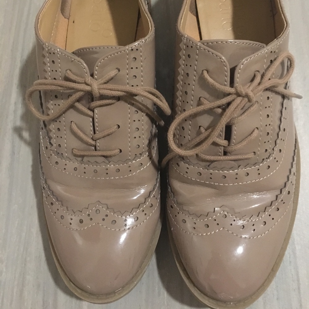 Beige/Light Pink Oxford Shoes